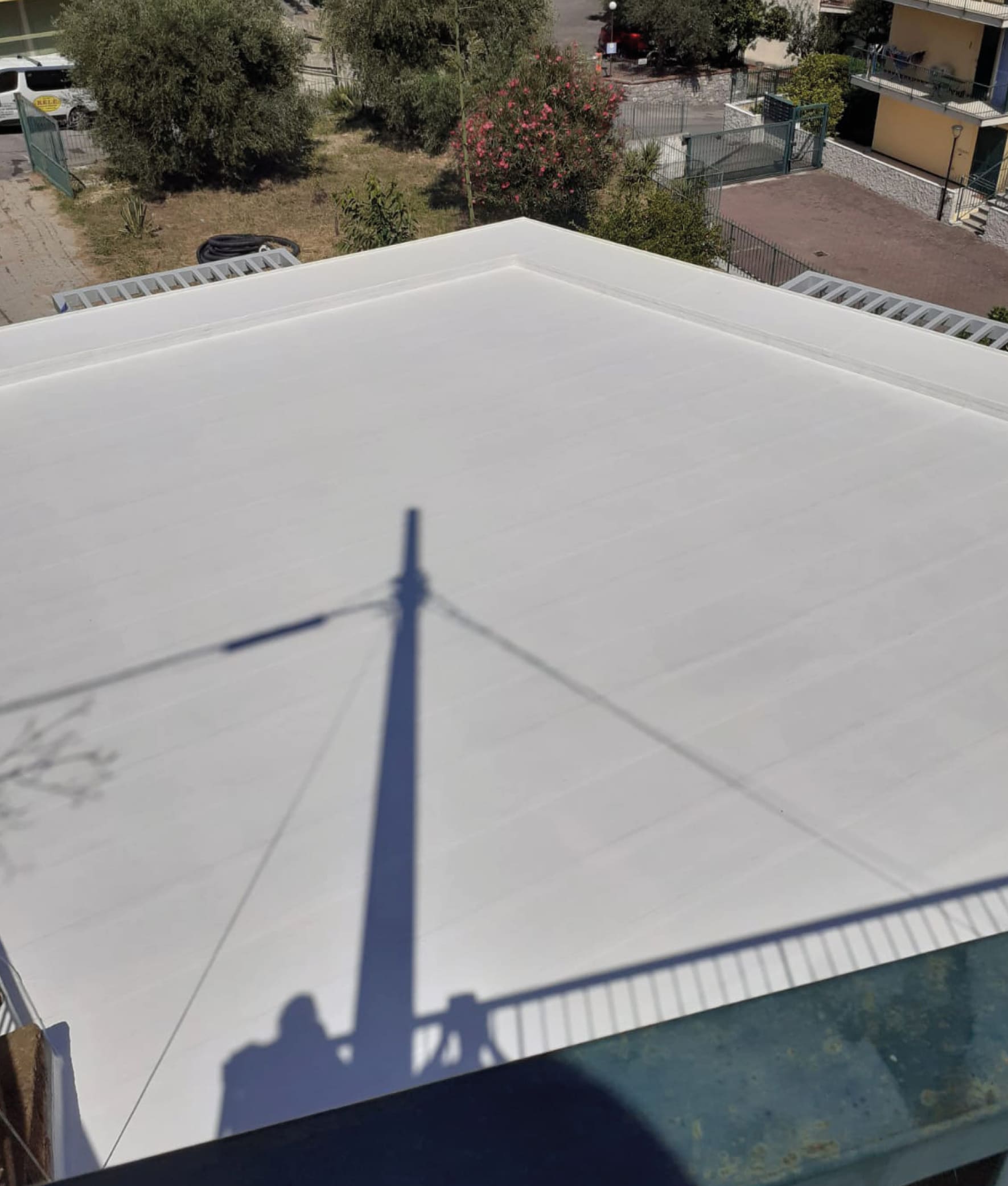 Tetti vernice bianca 1